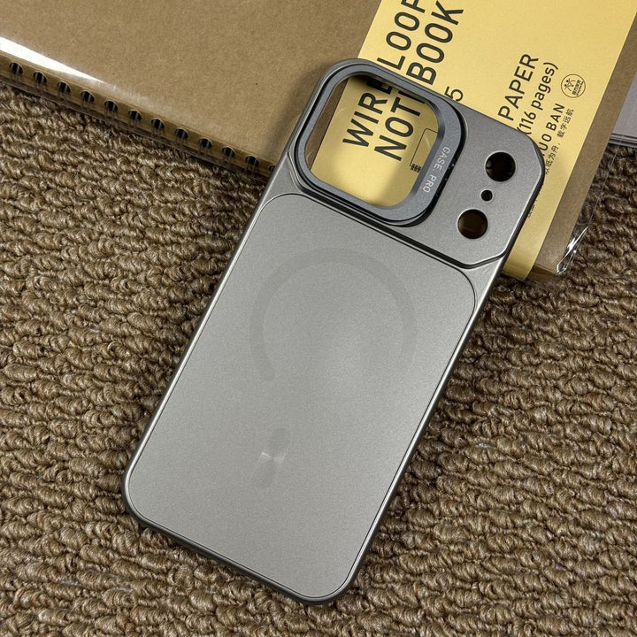 iPhone 17 Pro Max Titanium Clear Mag Case